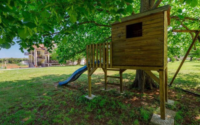 Apartment Vesela Umag/Volparija 38202