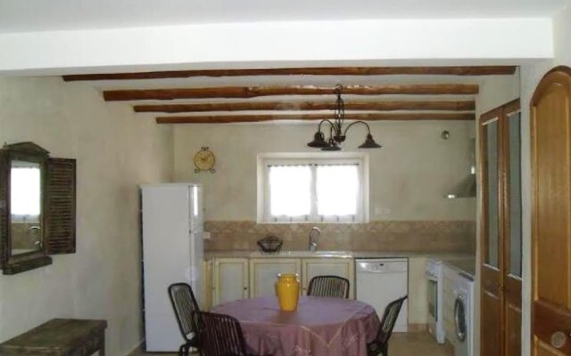 Apartment With 2 Bedrooms In Monteux With Shared Pool Enclosed Garden And Wifi 80 Km From The Beach