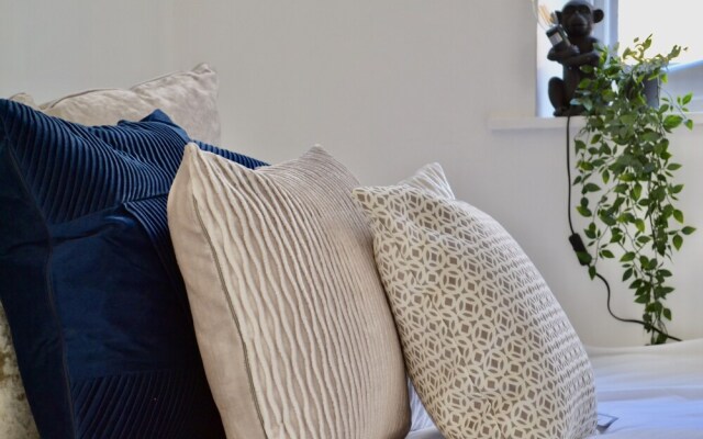 Monkey no 7 - Quirky Stylish 2 Bdrm