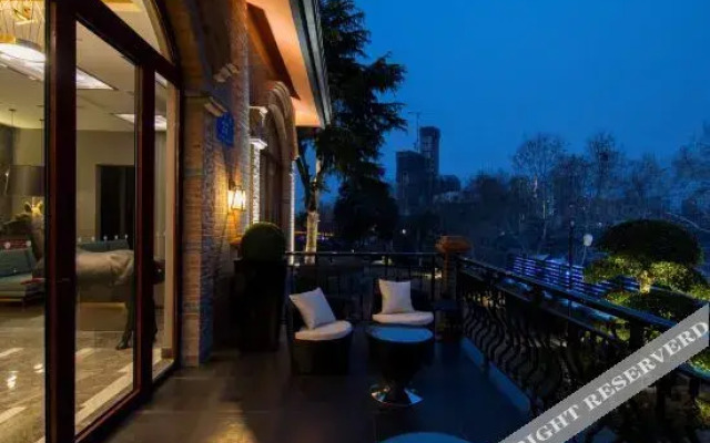 Orange Hotel (Zhenjiang Xijindu Scenic Area)