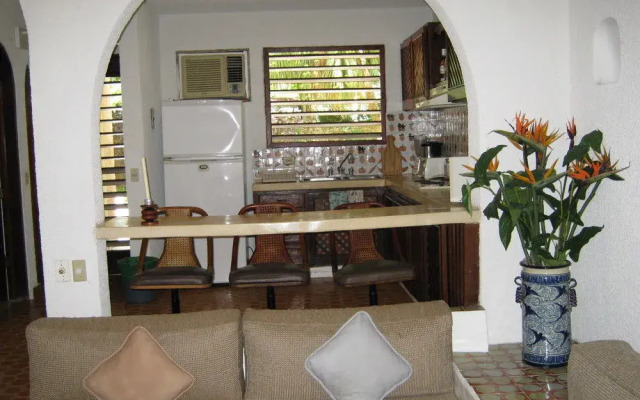 Condumel Condominiums