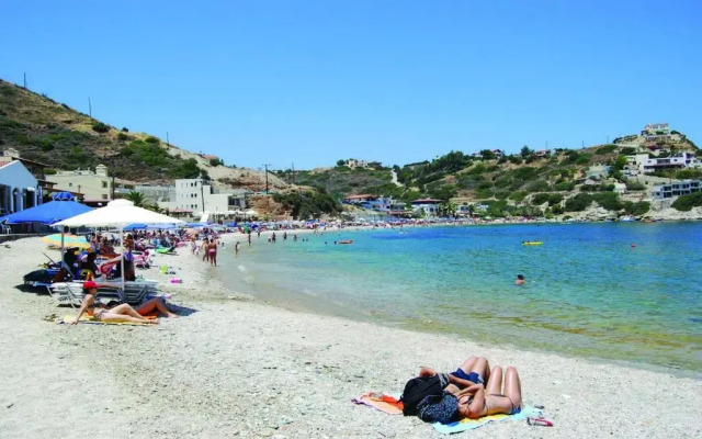 Apartment for 4 Near the Beach