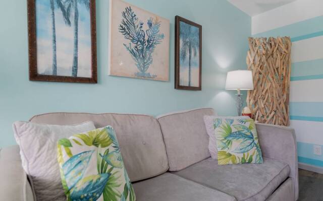 Mid Mari - Gorgeous Nautical Condo Near Beach, Shops & Restaurants- Condo 105