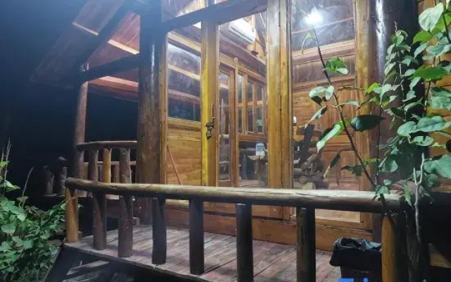 Nam Cat Tien Shack Long House