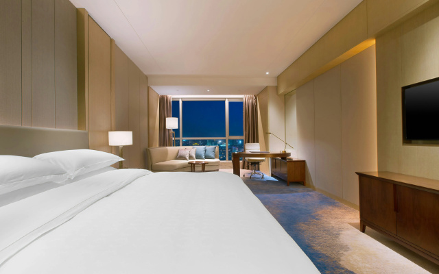 Sheraton Zhanjiang Hotel – Guest Rooms – Zhanjiang