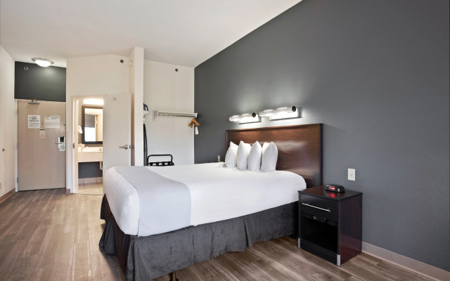 Townhouse Orlando West (ex.Red Roof Inn Orlando West - Ocoee)