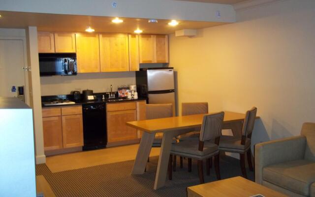 Best Western Premier Denver East