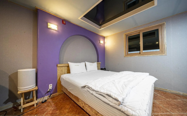 Evian Drive-in in Daejam-dong Pohang