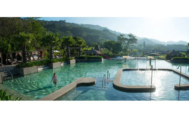 DoubleTree Resort by Hilton Hainan Qixianling Hot Spring