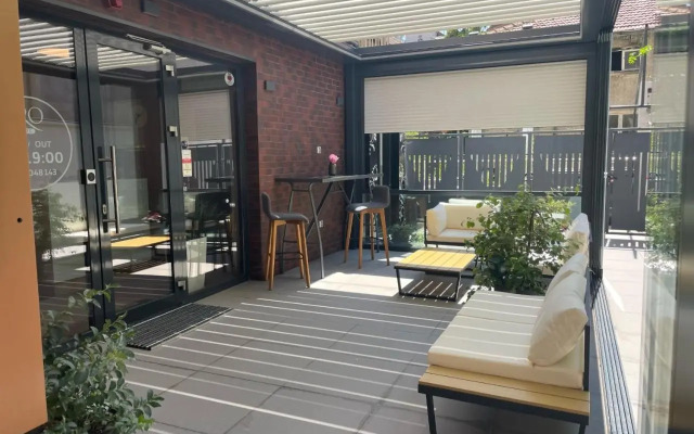 Caro Aparthotel