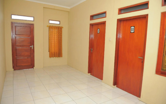 SPOT ON 2891 999 Guest House