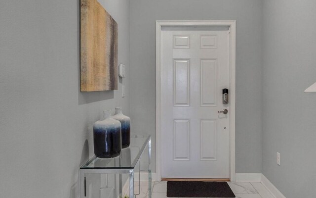 Marvelous 4 Bedroom w/ Screened Pool Close to Disney 1569