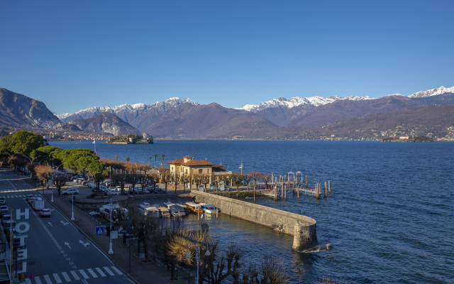 Enchanting View on Stresa Promenade