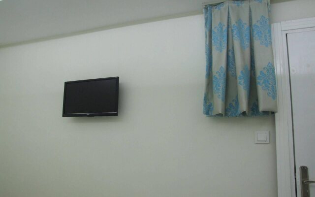Armis Hostel