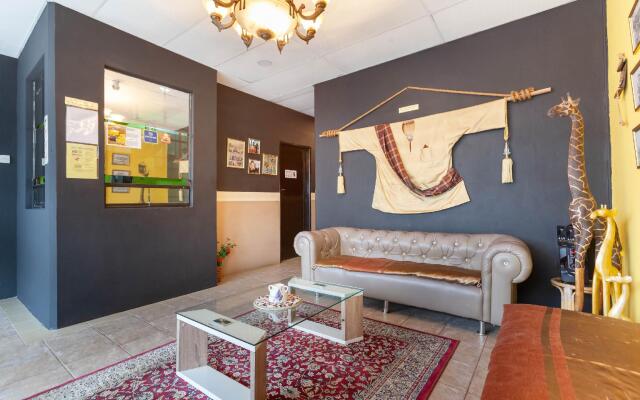 SPOT ON 89644 Retto Hotel