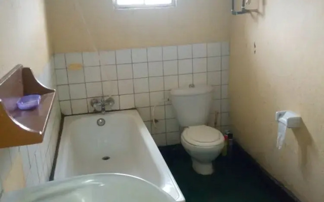 Fidos Guest House
