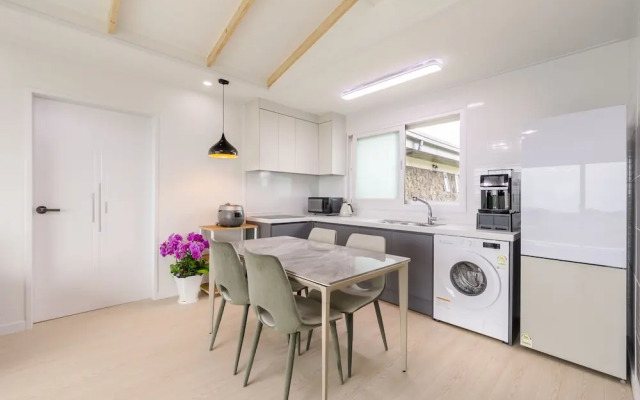 Gimnyeong stonewall Private Pool Villa