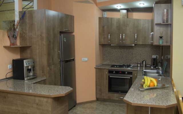 Отель Yerevan-sky