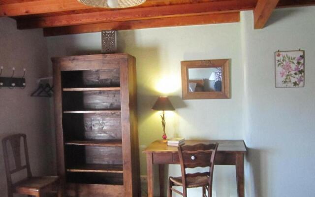 Gite Apinac, 4 pièces, 6 personnes - FR-1-496-188