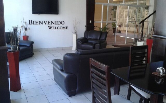 Hotel Grand Colonial