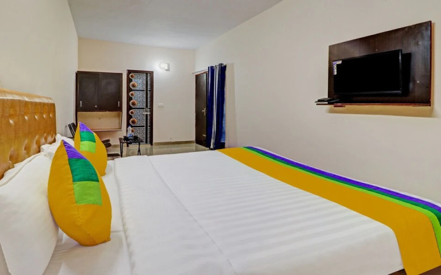 Itsy By Treebo - Divine Inn