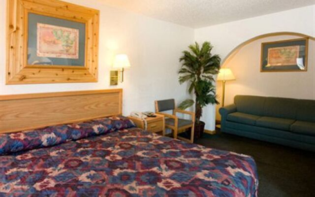 North Country Inn & Suites