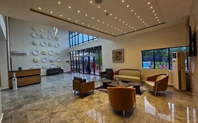 Reens Suites and Apartment