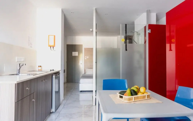 Rio Gardens - Charming Studio w Terrace
