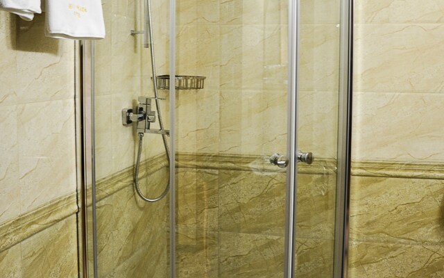 Sevan Plaza hotel