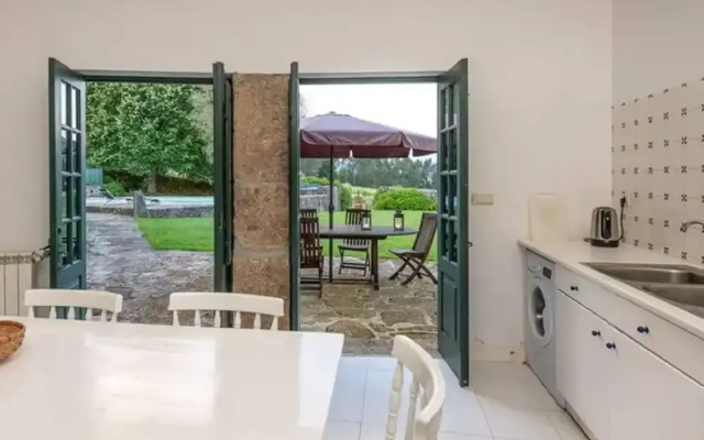 Cozy Mansion in Ponte de Lima With Pool