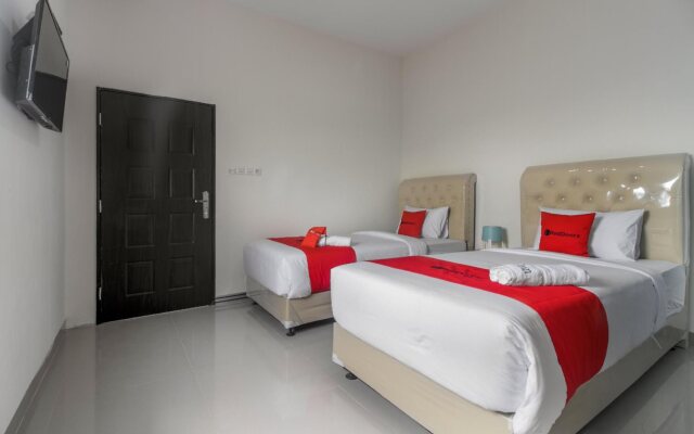 RedDoorz Near Mall SKA Pekanbaru