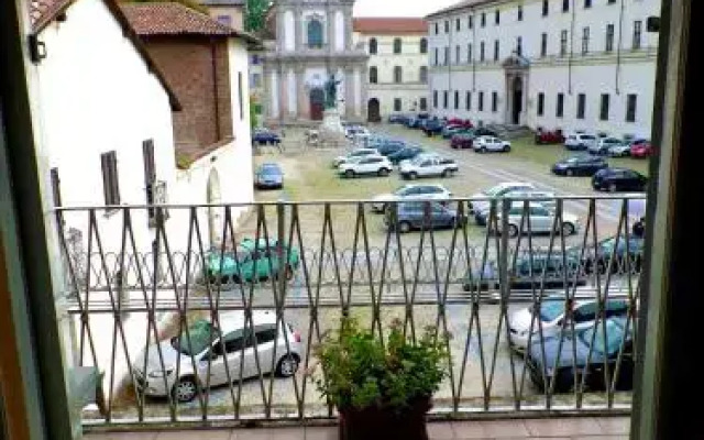 Pavia Downtown Apartment