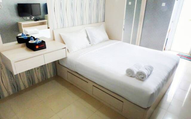 Studio Room Bassura City Apartment In Shopping Mall By Travelio