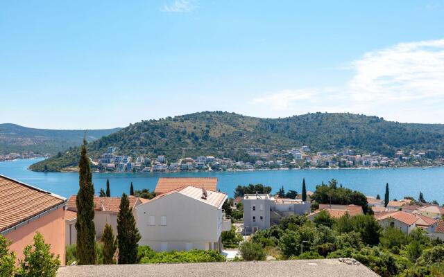 Apartments Maja in Rogoznica
