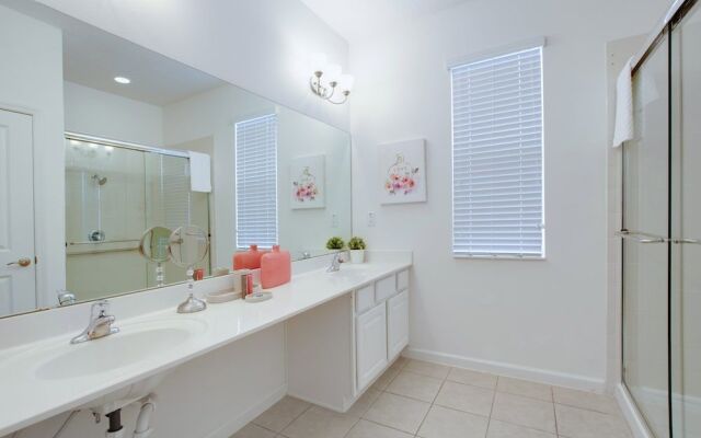 Calistoga Avenue Villa Sonoma 1