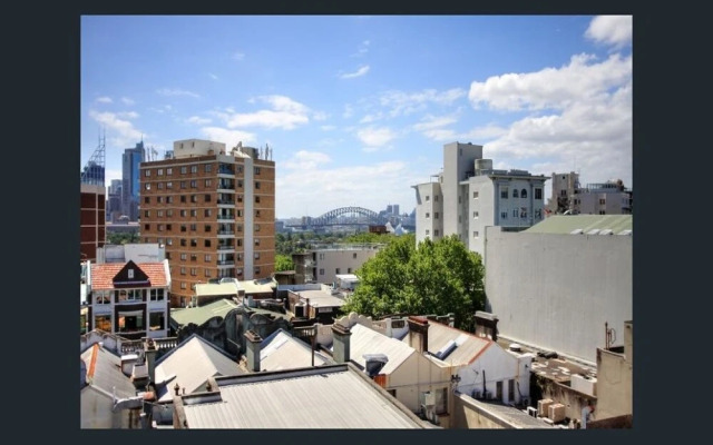 Potts Point Apartment in the Manor