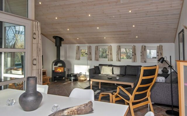 6 Person Holiday Home in Hemmet