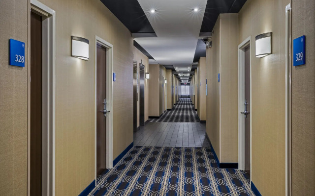 Holiday Inn Express Hotel and Suites Laurel by IHG