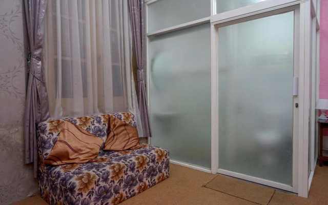 RedDoorz At Golden Inn Tugu Yogyakarta