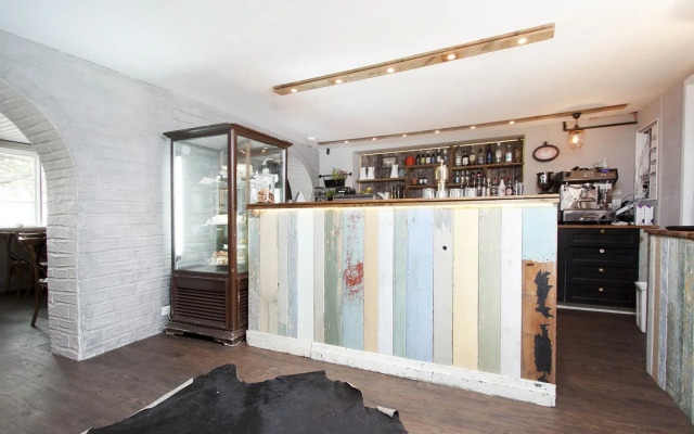 SKYR Guesthouse