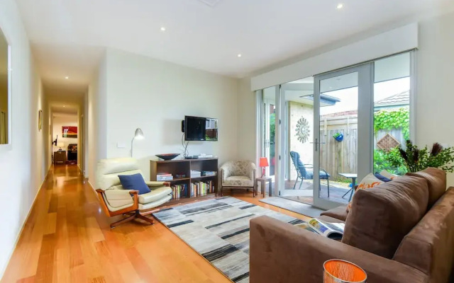 Boutique Stays - Seventh Street