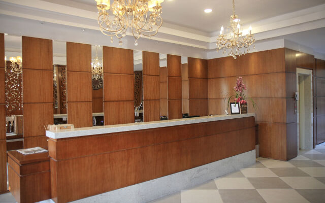 Life Hotel Infinity
