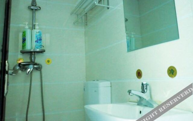 Little Swallow Hotel