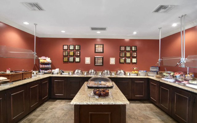 Hilton Tucson East