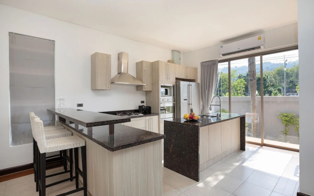 Private 3BR Pool Access Villa Argent 10