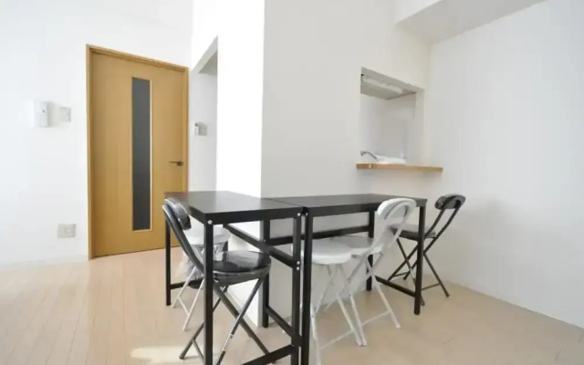 IK Minami6Jo Residence 301