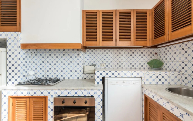 LEOPOLDA DREAM beautiful apartment sleeps 5!