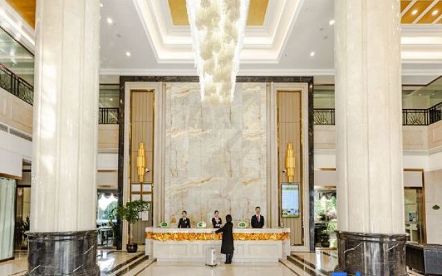 Vienna International Hotel (Loudi Stadium)