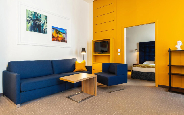 HiLight Suites Hotel