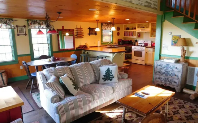 The Common Man Inn & Spa